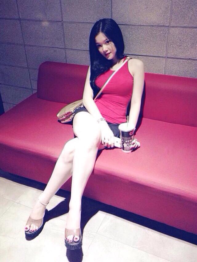 偷窥裸体女性做爰